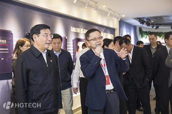 苗圩_副本.jpg 苗圩_副本.jpg