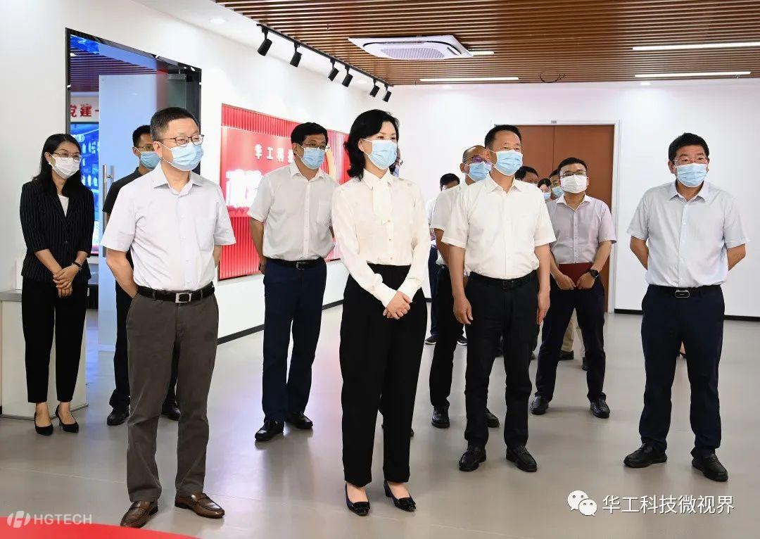 刘洁1.jpg 刘洁1.jpg